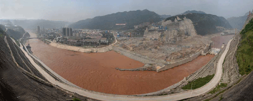 向家壩水電站即將安裝世界最大水輪發電機組