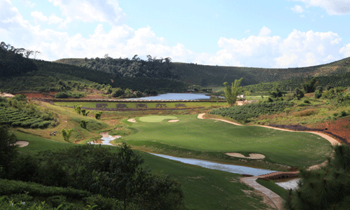 云南野象高爾夫：北半球唯一的熱帶雨林球場(chǎng)