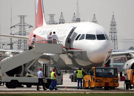 空中客車天津總裝廠首架A320飛機成功首飛