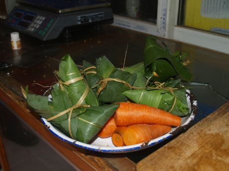 大熊貓吃粽子過端午節