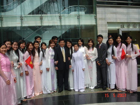 立足本土，全面推進教育國際化——專訪云南財經大學黨委書記羅明義