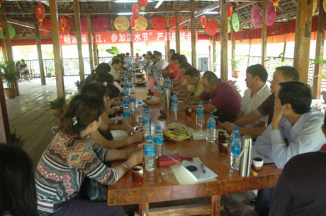 云南西雙版納潑水節(jié)印象集團(tuán)開辟黃金新航線