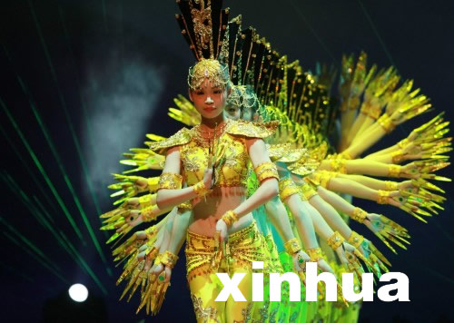 關注貧困殘疾兒康復晚會上演
