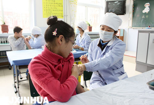 天津：學(xué)校開始接種甲型流感疫苗工作