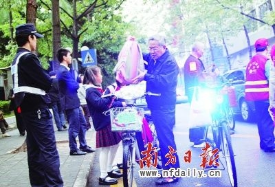 深圳傳多名學(xué)生頻遭綁架 政府不公開信息