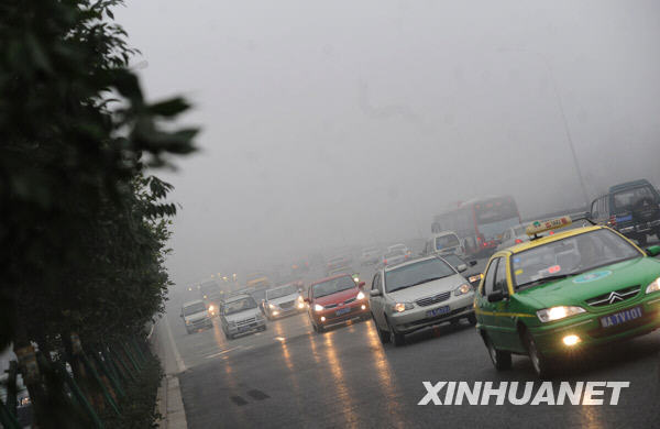 大霧籠罩成都
