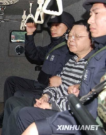 警方在文強親戚家蓄水池找出600萬（圖）