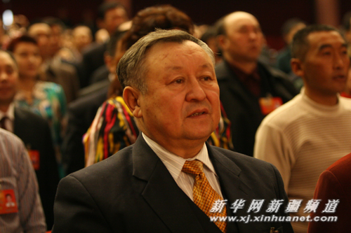 政協(xié)新疆維吾爾自治區(qū)十屆三次會(huì)議今召開