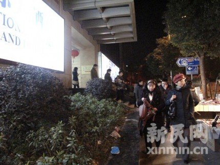 上海一市容協(xié)管員與小販發(fā)生沖突被刺死(圖)