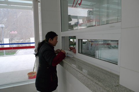 汶川百姓看病不再難