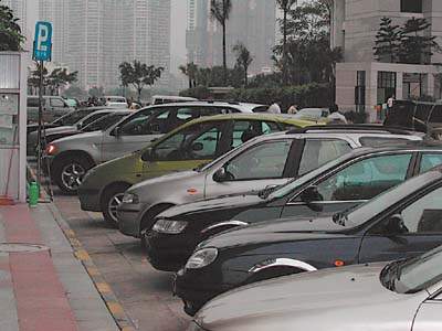 北京機(jī)動(dòng)車將征收環(huán)境稅 車主為“尾氣”買單