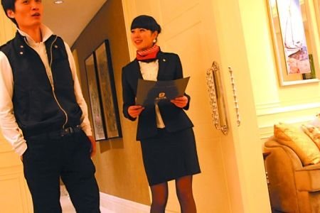 四川籍第一網絡美女爆紅網絡 疑為豪宅炒作(圖)