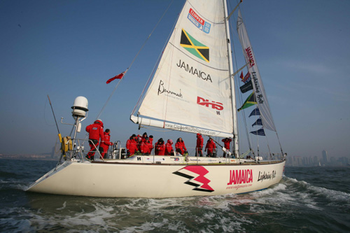 青島市隆重歡迎克利伯環球帆船賽船隊（圖）