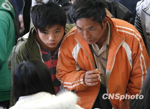 云南昆明農民工求職忙