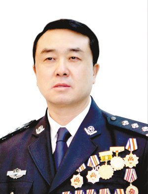 重慶公安局局長(zhǎng)因打黑 家人遭黑惡分子威脅