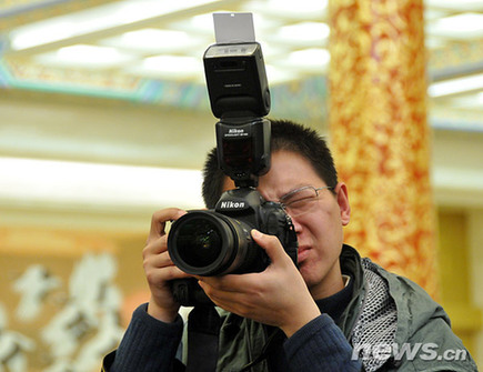 百家媒體云集政協首場新聞發布會