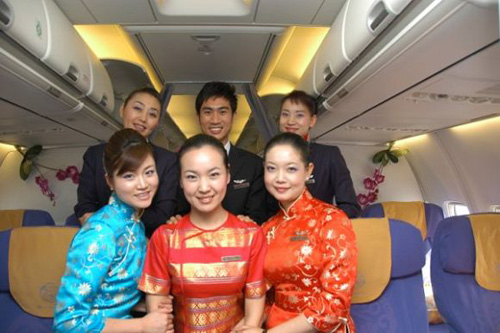 東航云南分公司客艙部為“兩會”代表提供優質特色服務