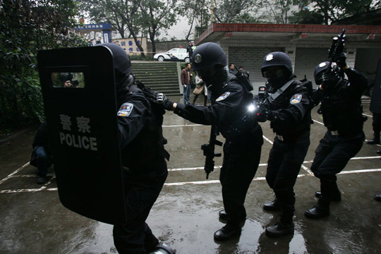 重慶“獵豹”反恐突擊隊(duì)首次亮相(圖)