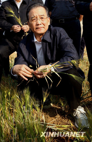 溫家寶到云南指導(dǎo)抗旱救災(zāi)工作紀(jì)實(shí)