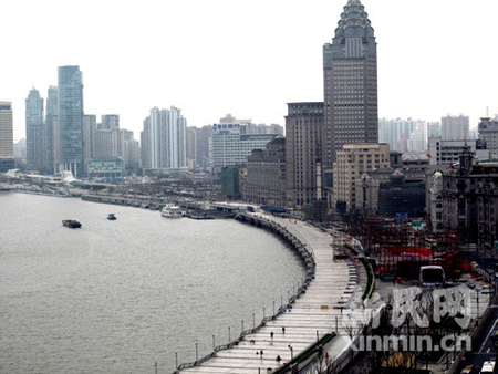 黃浦區區長承諾新外灘礦泉水售價低于便利店