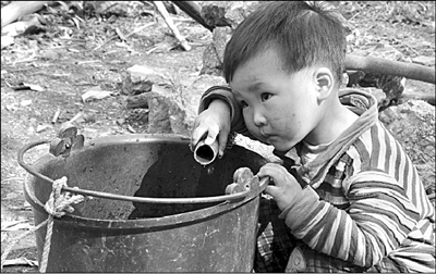 貴州1名村民為全村取水身亡 村民為其申請烈士