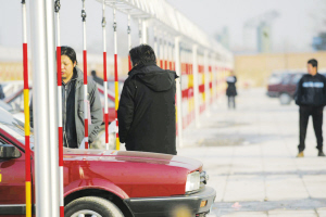 駕照申領和使用多項便民利民措施明年4月起施行