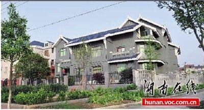 湖南石門縣紀委調查官員豪宅一條街傳聞(圖)