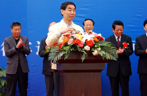 全國(guó)自行車環(huán)浉河大賽開幕 海內(nèi)外千余名選手角逐