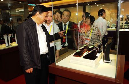 玉雕精品亮相河南南陽玉雕節