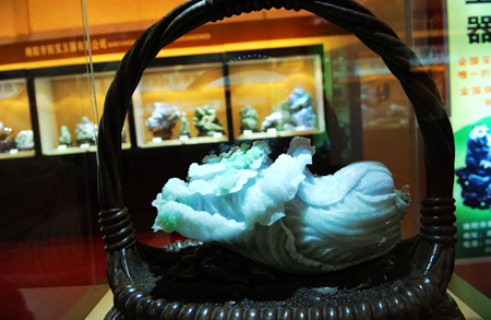 玉雕精品亮相河南南陽玉雕節(jié)
