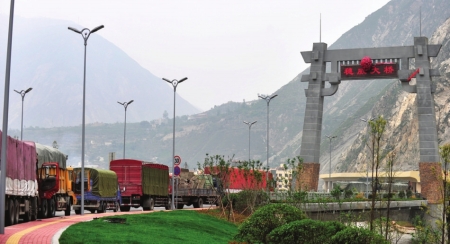 汶川“震中生命線”213國道第三次因山體塌方中斷