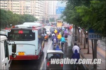 首都機場延誤航班299架次 應急預案啟動