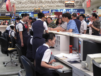 急難時刻顯身手 云南地服展風(fēng)采