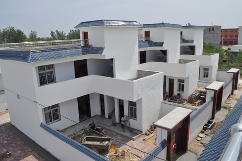 南陽移民：新家園中開始美好新生活