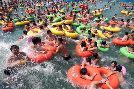 戲水消暑享清涼
