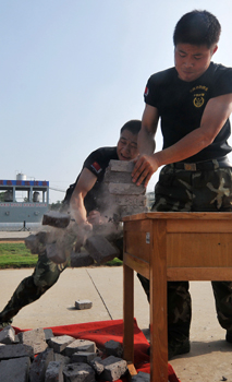 河南傾力打造中原消防鐵軍