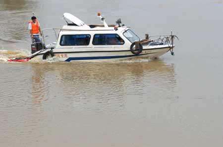 淮河水位有所回落 任然在警戒線之上