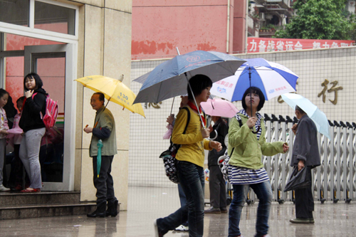 南平校園起訴案當庭未判 賠償超490萬成焦點
