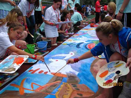 俄羅斯中小學(xué)生夏令營(yíng)訪問(wèn)大連第十五中學(xué)