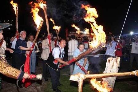 火把節吹響云南楚雄集結號