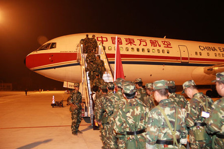 東航云南分公司緊急動員傾力投入舟曲搶險救災