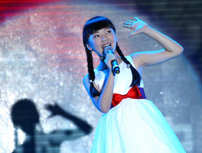 師徒共獻愛心(組圖)