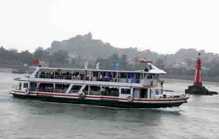 廈門突降陣雨 鼓浪嶼游客清涼旅行