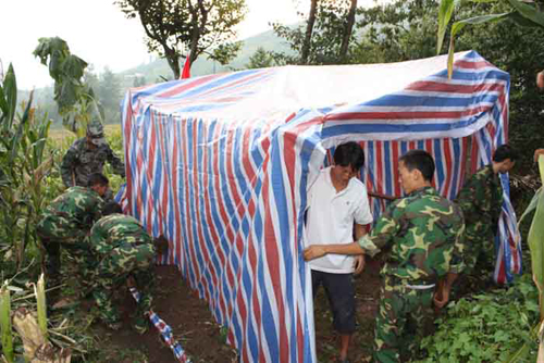 【直擊】云南巧家發(fā)生4.8級(jí)地震救災(zāi)現(xiàn)場(chǎng)