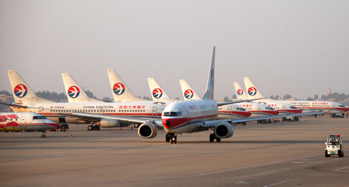 東航云南分增加航班應對“十·一”客流高峰