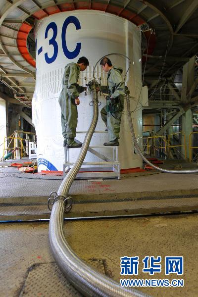 探月工程總設(shè)計(jì)師揭秘嫦娥二號(hào):從繞月到落月的橋梁