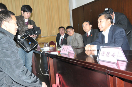 河南再次開展“萬名法官回訪萬名當(dāng)事人”活動