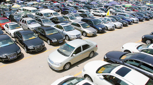 “黃標車”限行能否緩解污染堵車困擾