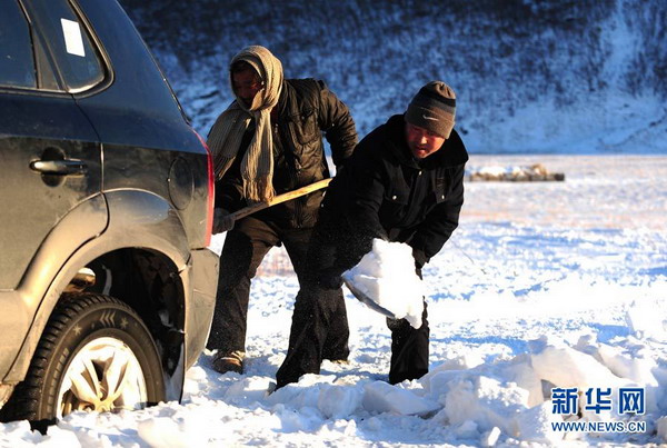 我國北方多個城市遭受暴雪襲擊(圖)