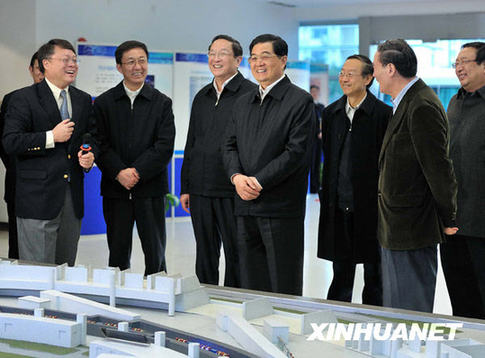 與人民在一起——中國領導人的一年足跡